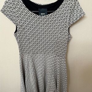 Maeve Black and White geometric Patterned lined knit Dress anthropology brand